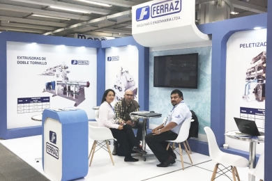 FERRAZ NO EXTERIOR: PARTICIPAÇÃO NA EXPOPET COLÔMBIA E VISITA A CLIENTES