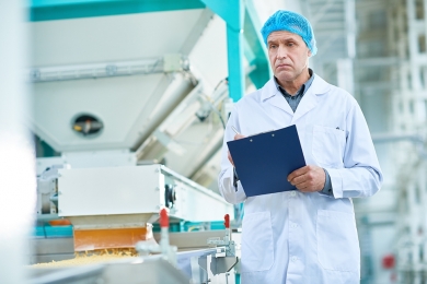  ¿Cuáles son los beneficios y desafíos de la extrusión en frío en la industria del pet food?